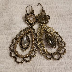 Chloe+Isabel earrings